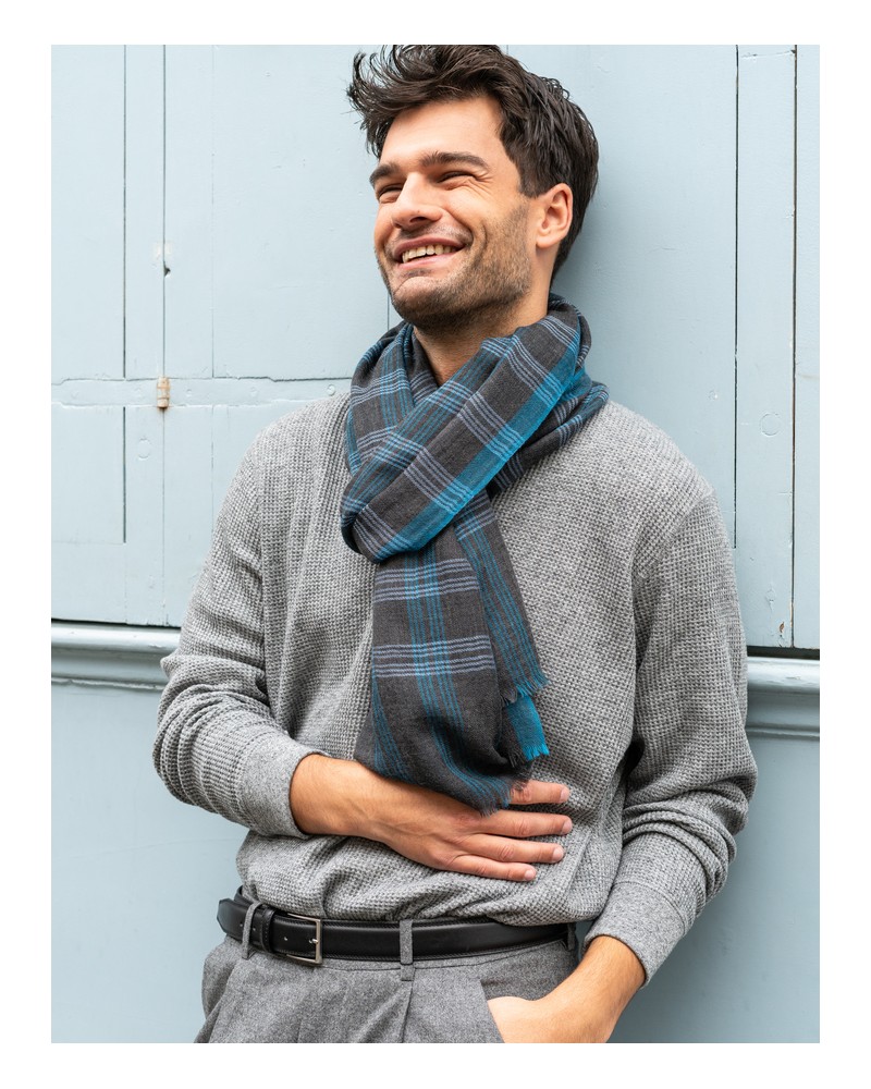 écharpe homme bleu grise à carreaux
