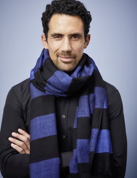 écharpe homme rayée noir bleu laine mérinos SVINOY av08 Paris