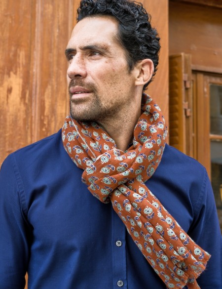 chèche-homme-marron-micro-motif-bleu-cotonbio-av08-Paris