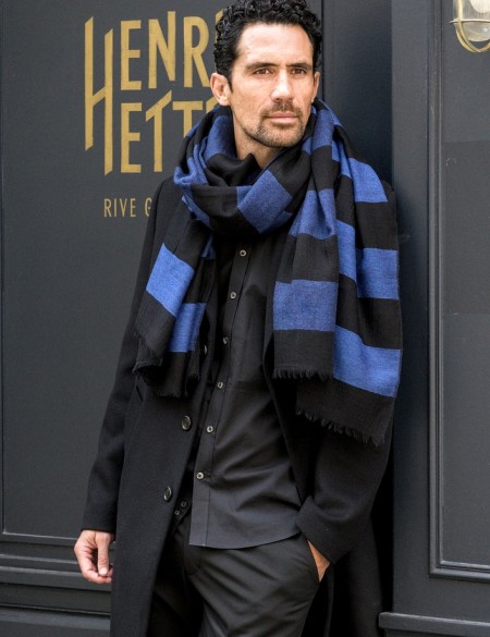 écharpe homme rayée noir bleu laine mérinos SVINOY av08 Paris