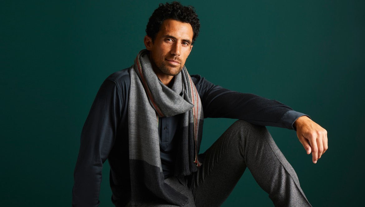 Men’s evening scarf – Elegance & comfort until dawn